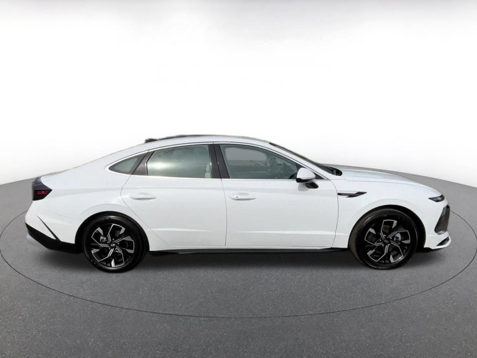 Used 2025 Hyundai Sonata SEL image 16