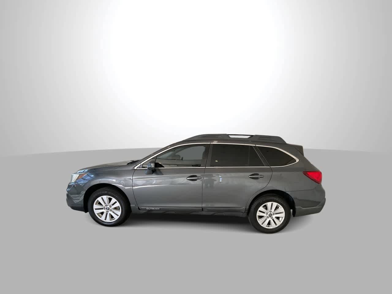 Used 2018 Subaru Outback 2.5i Premium AWD/4WD image 5