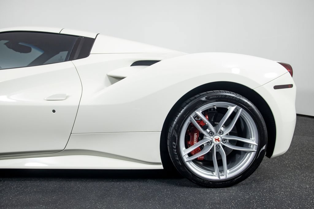 Used 2017 Ferrari 488 Spider RWD image 13