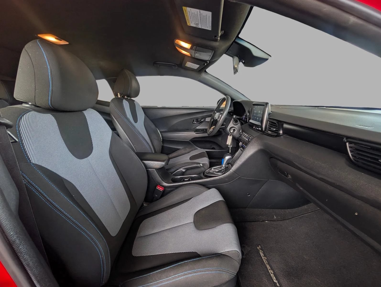 Used 2019 Hyundai Veloster 2.0 FWD image 21