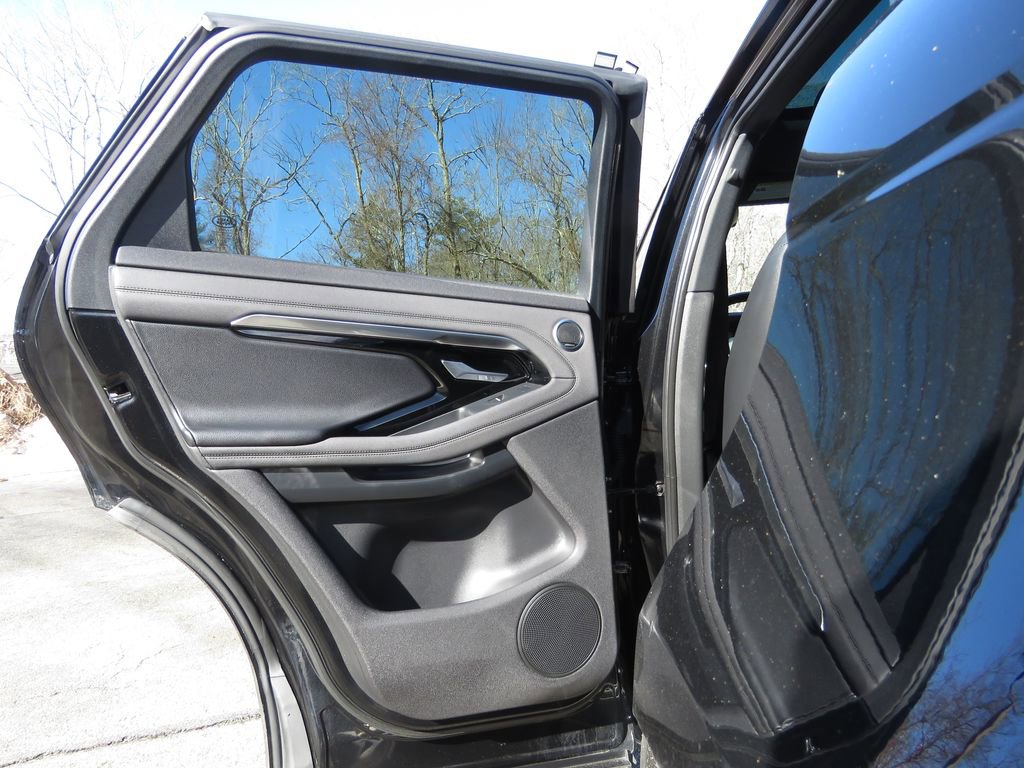 Used 2020 Land Rover Range Rover Evoque SE image 19