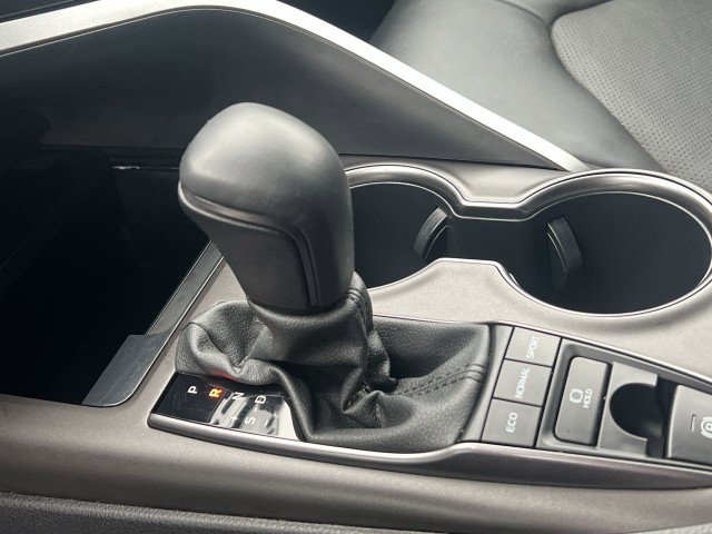 Used 2023 Toyota Camry XSE image 15