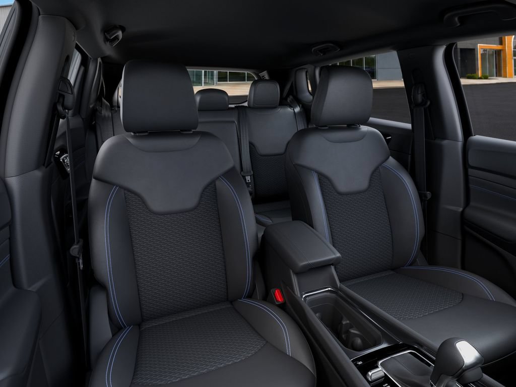 New 2026 Jeep Compass Latitude AWD/4WD image 16