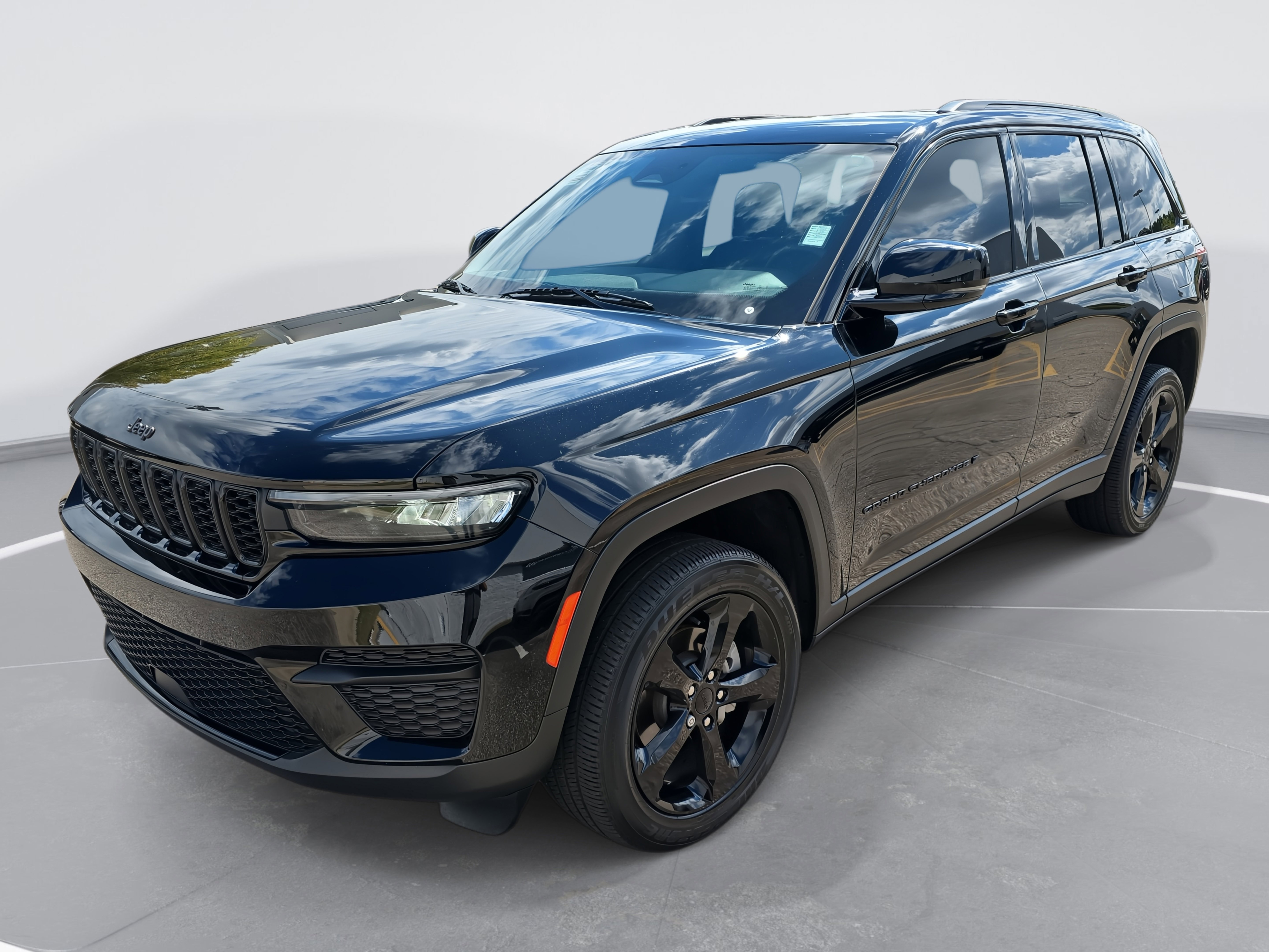 Used 2023 Jeep Grand Cherokee Altitude