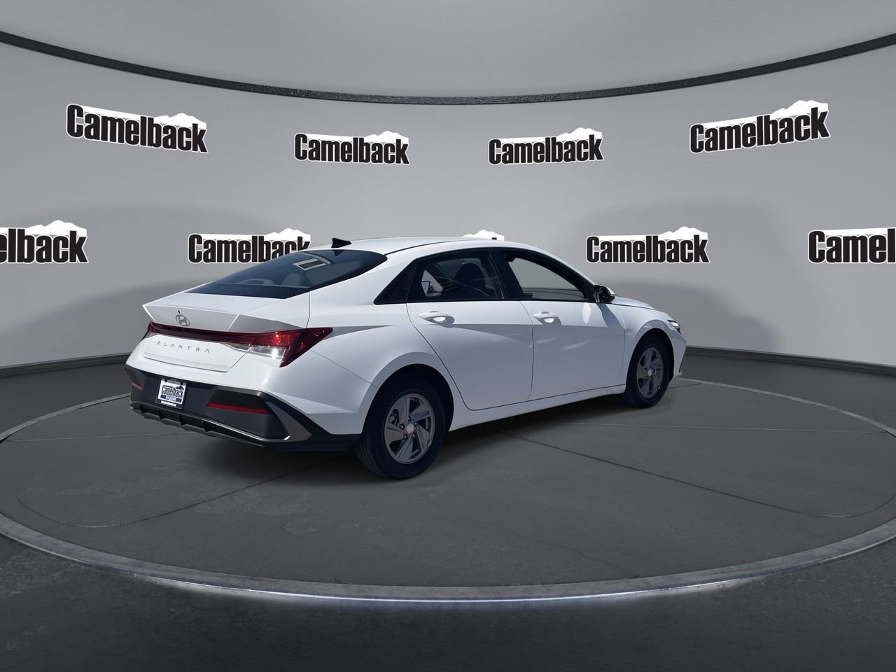 Certified 2025 Hyundai Elantra SE image 7