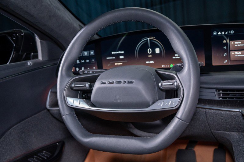 Used 2025 Lucid Air Touring image 21