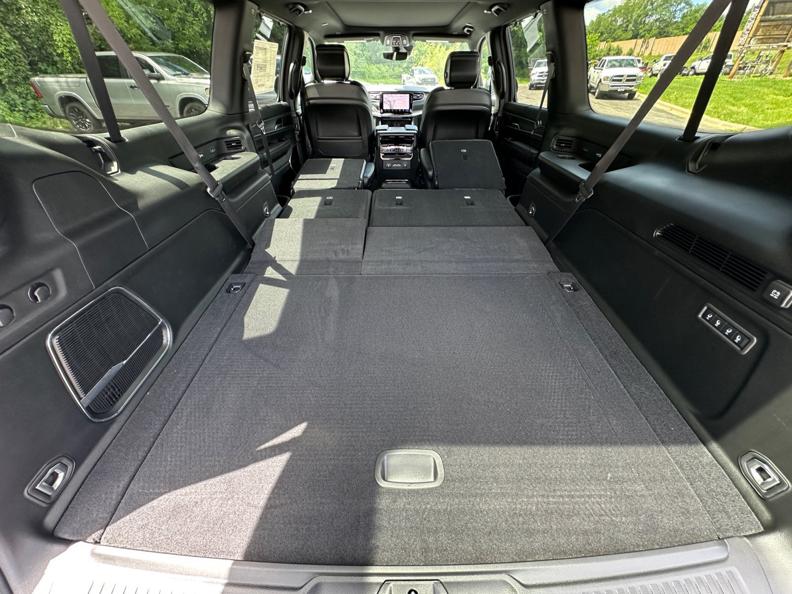 New 2026 Jeep Grand Wagoneer L Limited AWD/4WD image 51