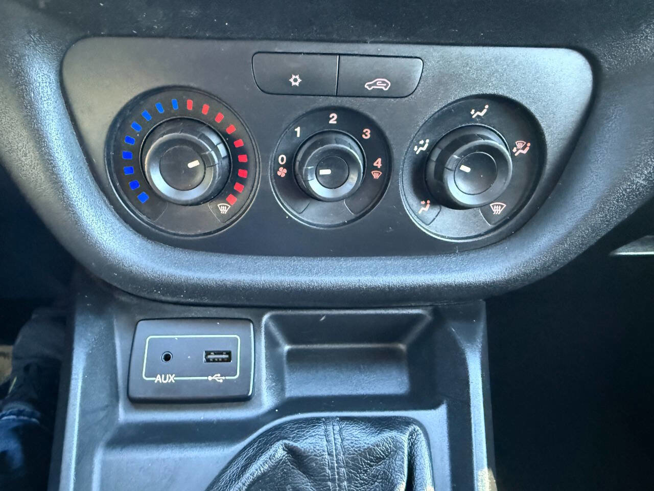 Used 2016 RAM ProMaster City Tradesman SLT w/ Rear Back-up Camera Group image 33