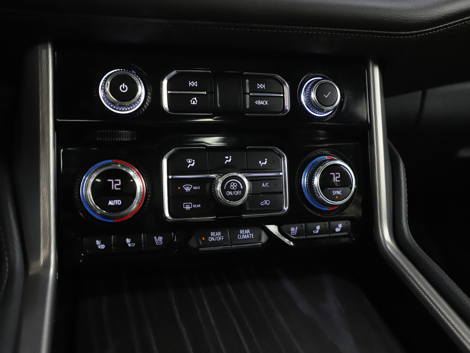 Used 2023 GMC Yukon XL Denali image 25