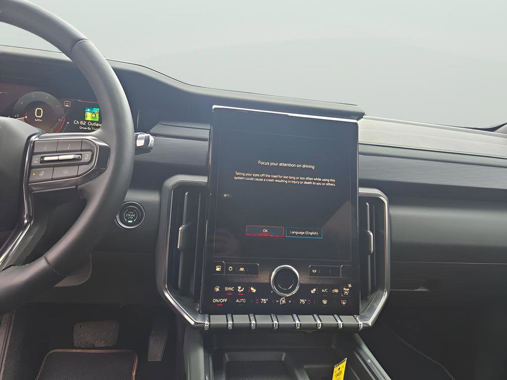 Used 2025 GMC Acadia AT4 image 34