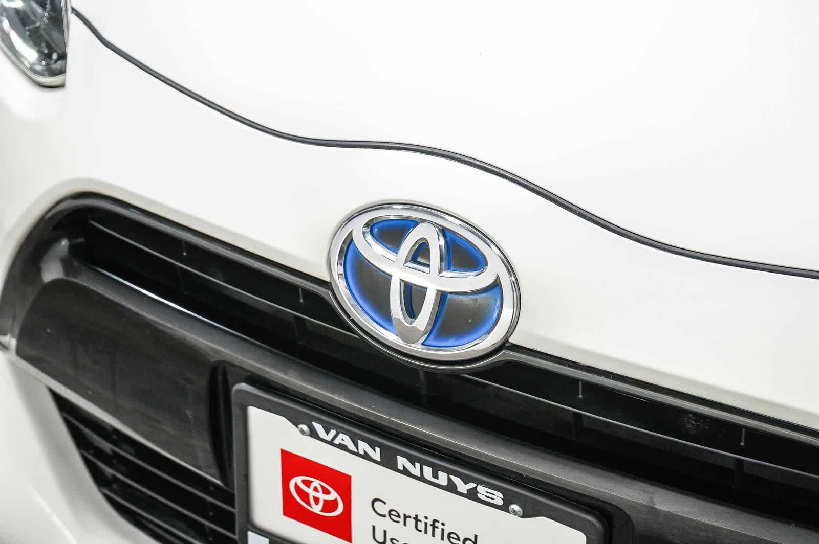 Certified 2016 Toyota Prius C Four image 9