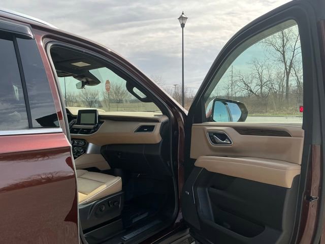 Used 2023 Chevrolet Tahoe Premier image 16