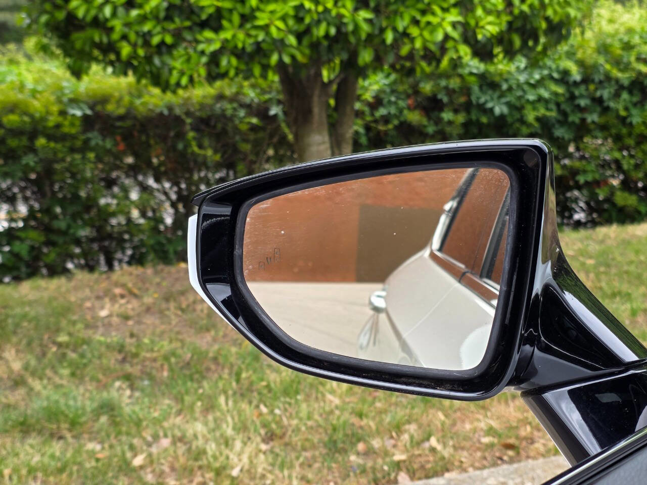 Used 2019 Lexus ES 350 F Sport w/ Accessory Package 2 FWD image 9