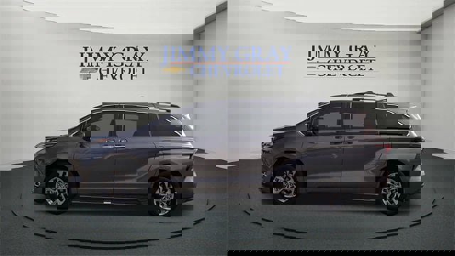 Used 2024 Toyota Sienna XLE image 6