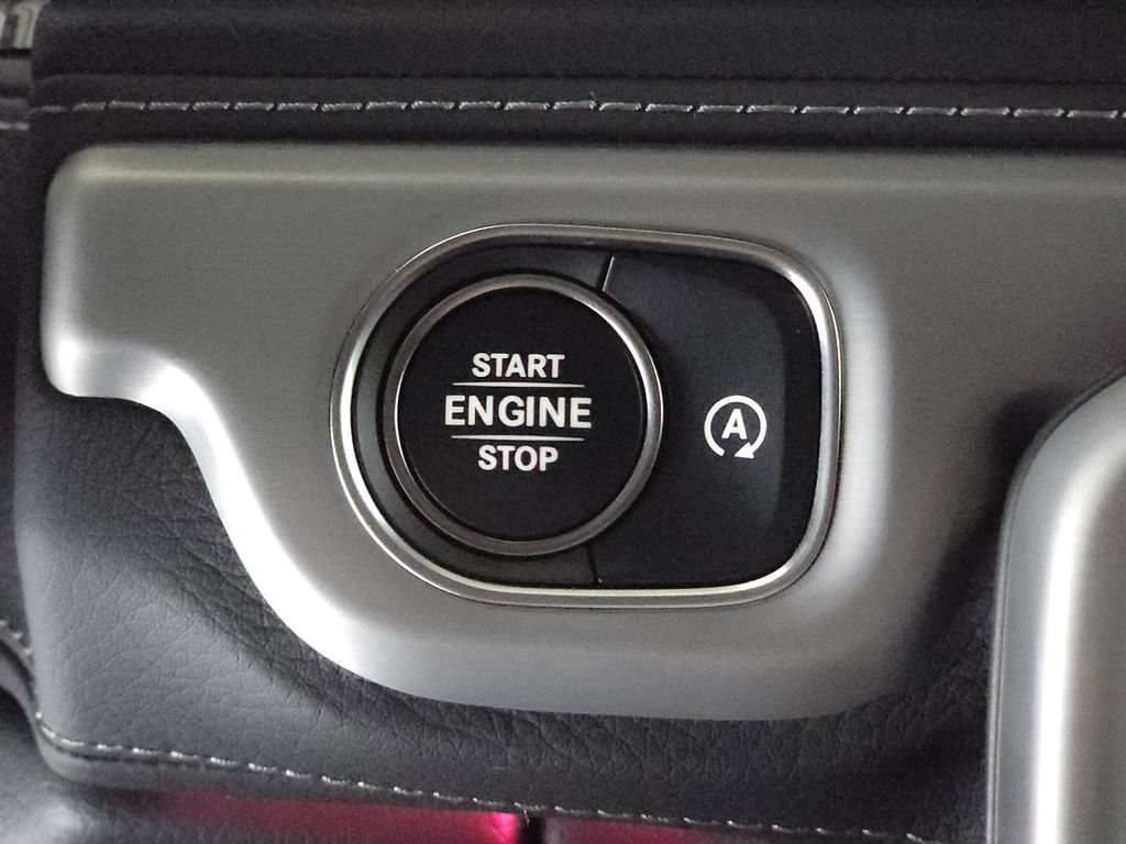Certified 2025 Mercedes-Benz G 550 image 17