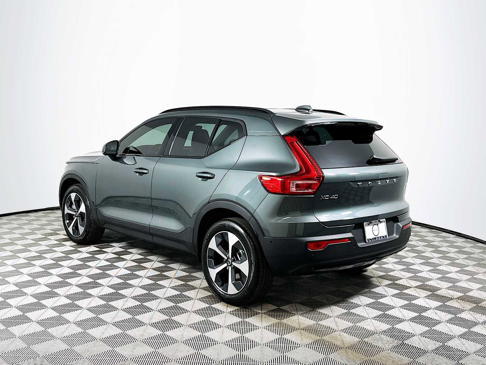 New 2026 Volvo XC40 B5 Plus w/ Protection Package Premier AWD/4WD image 5