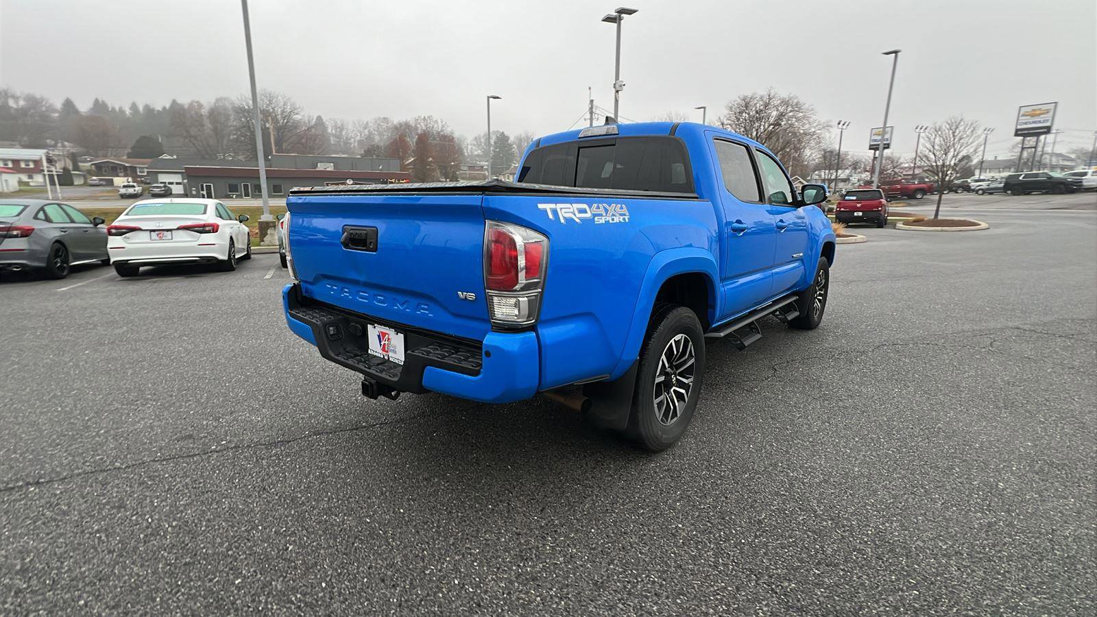 Used 2020 Toyota Tacoma TRD Sport image 4