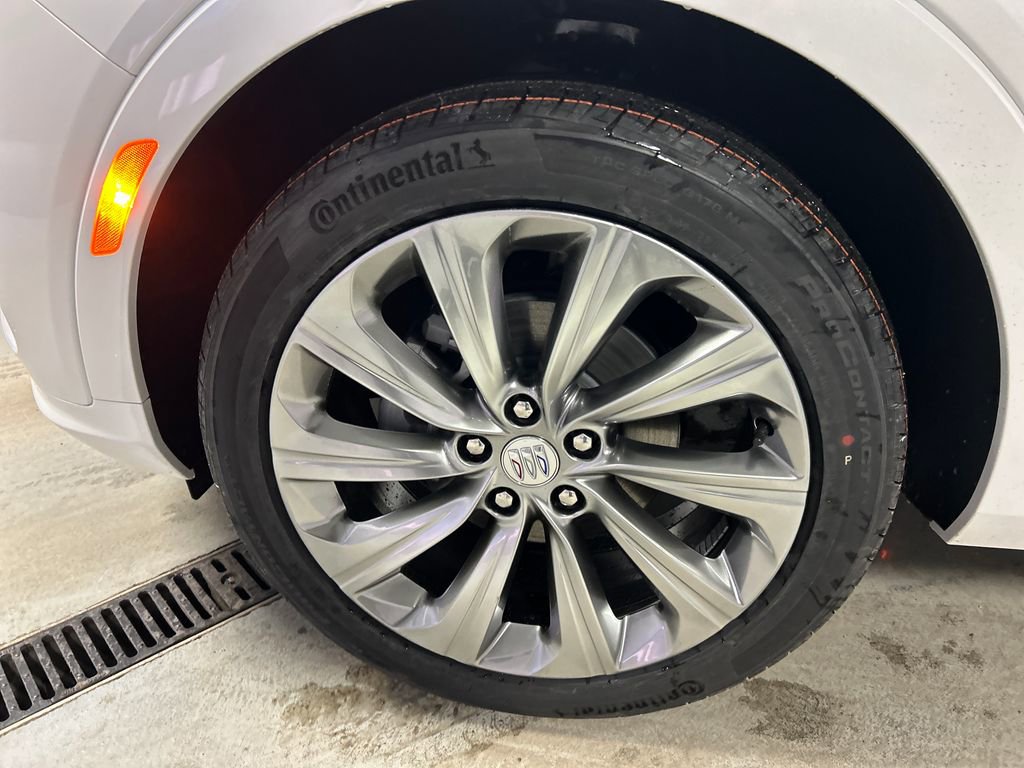 New 2026 Buick Envista Avenir image 9