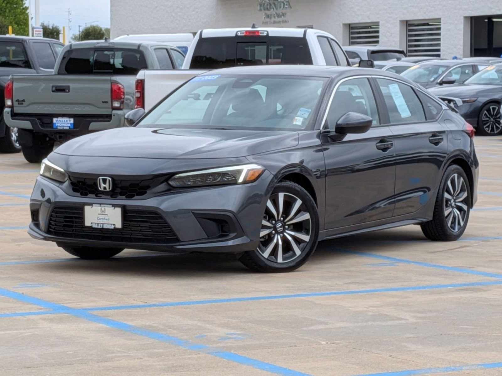Certified 2023 Honda Civic EX-L image 2