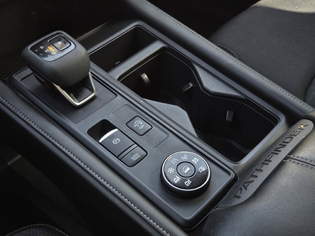 Certified 2025 Nissan Pathfinder S AWD/4WD image 22