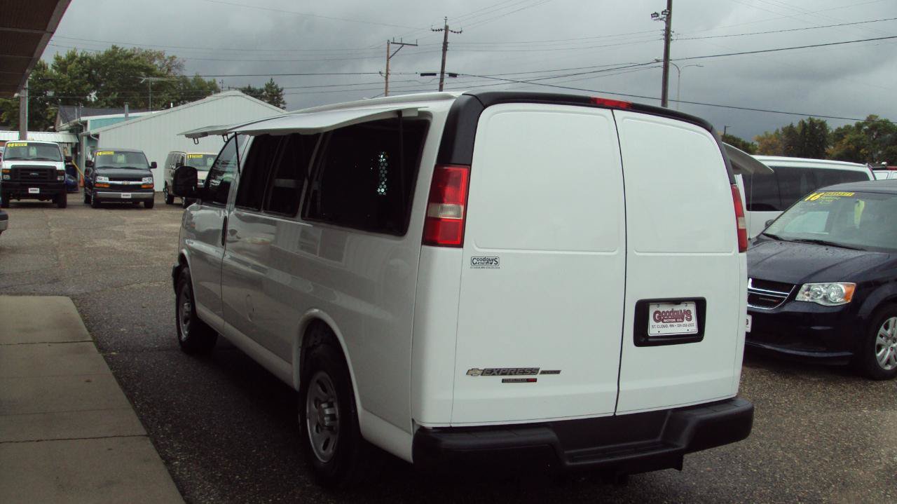 Used 2014 Chevrolet Express 1500 AWD image 5