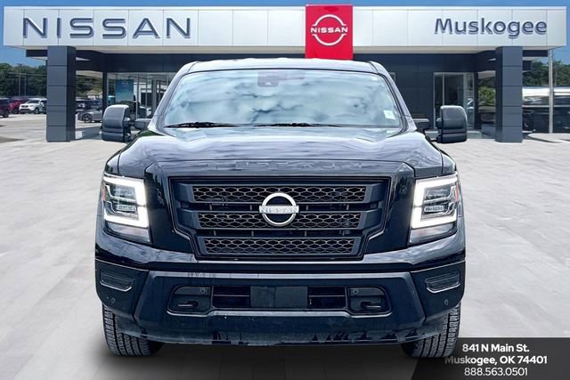 Used 2024 Nissan Titan SV w/ SV Convenience Package AWD/4WD image 2