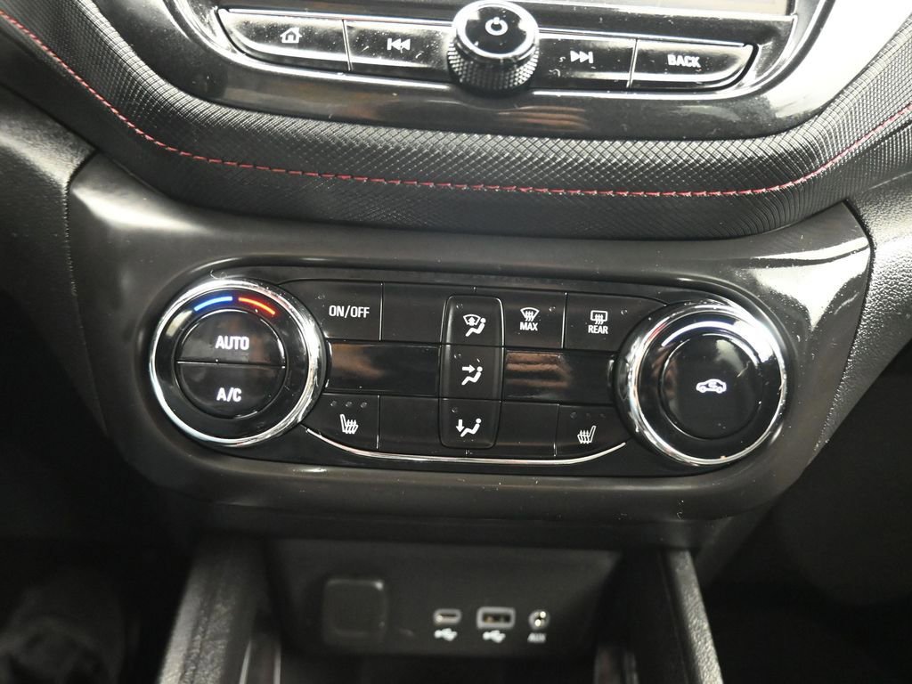 Used 2023 Chevrolet TrailBlazer RS w/ Convenience Package AWD/4WD image 19