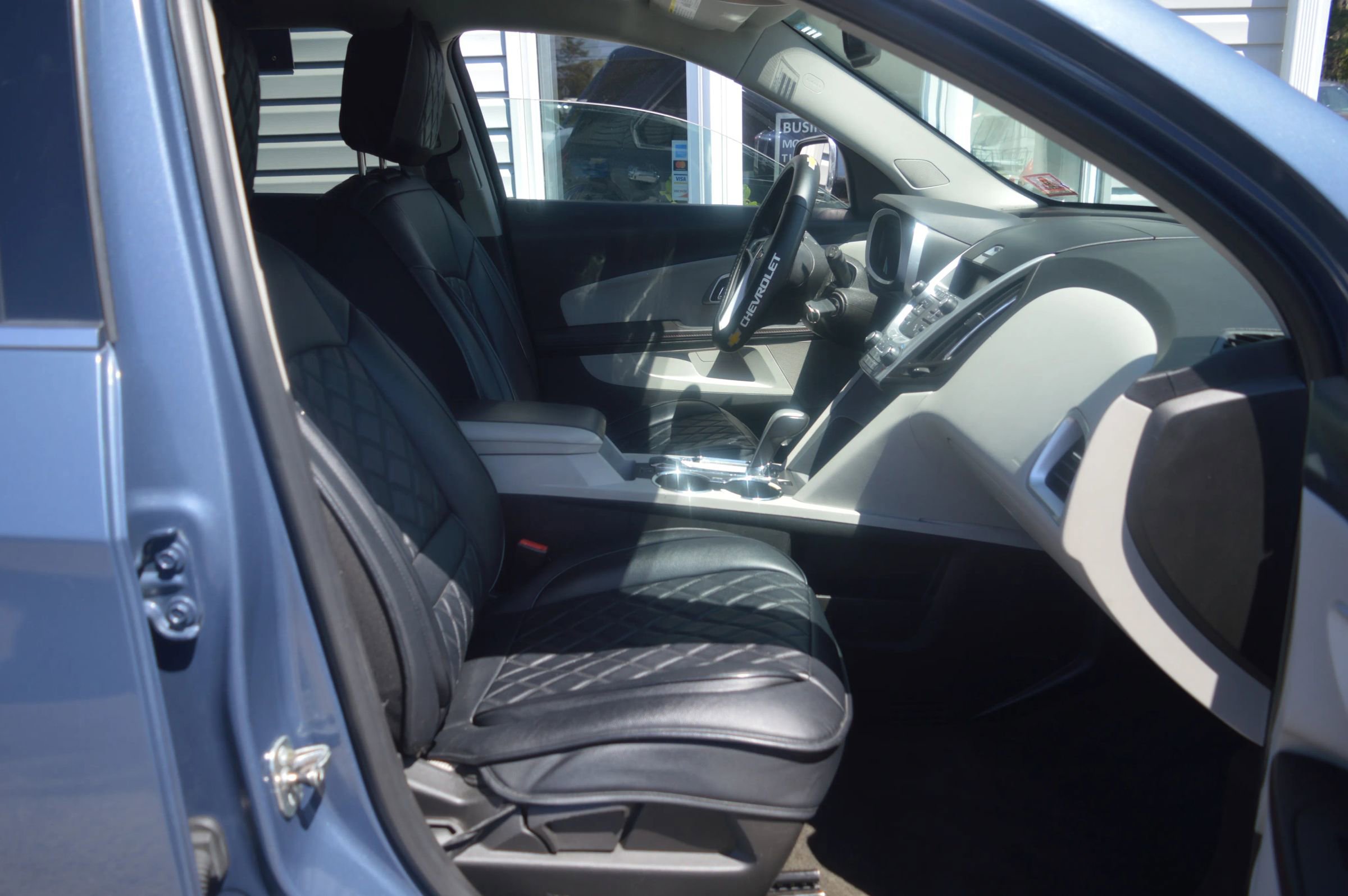 Used 2011 Chevrolet Equinox LT w/ Driver Convenience Package FWD image 16