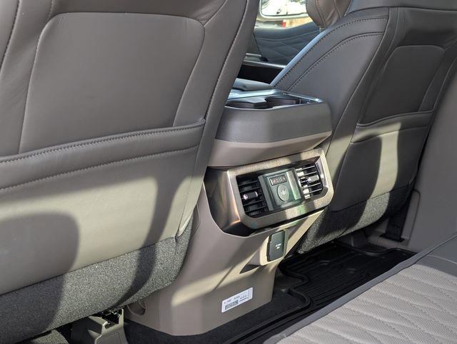 New 2026 Ford F250 Platinum w/ Platinum Plus Package AWD/4WD image 31