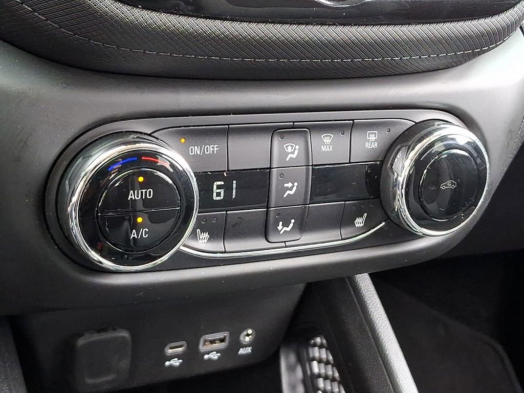 Used 2023 Chevrolet TrailBlazer LT w/ Convenience Package AWD/4WD image 13
