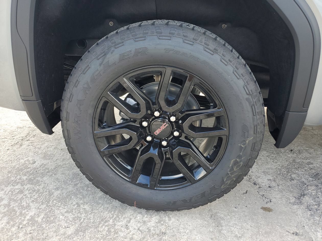 New 2026 GMC Sierra 1500 Elevation w/ X31 Off-Road Package AWD/4WD image 6