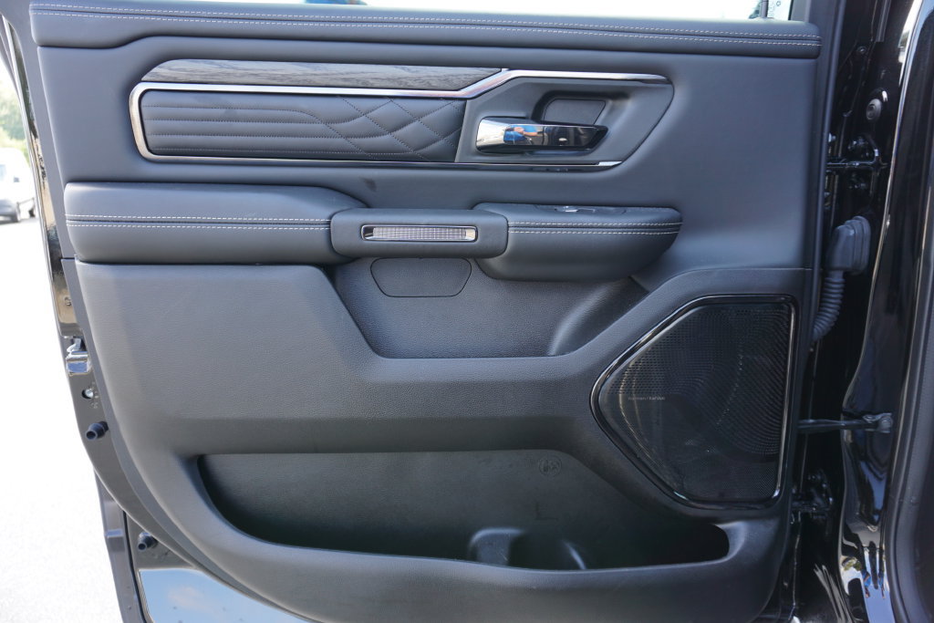 Used 2025 RAM 1500 Limited w/ Body Color Bumper Group AWD/4WD image 22