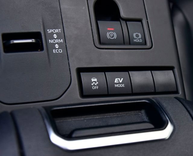 Used 2022 Toyota Highlander XLE image 29