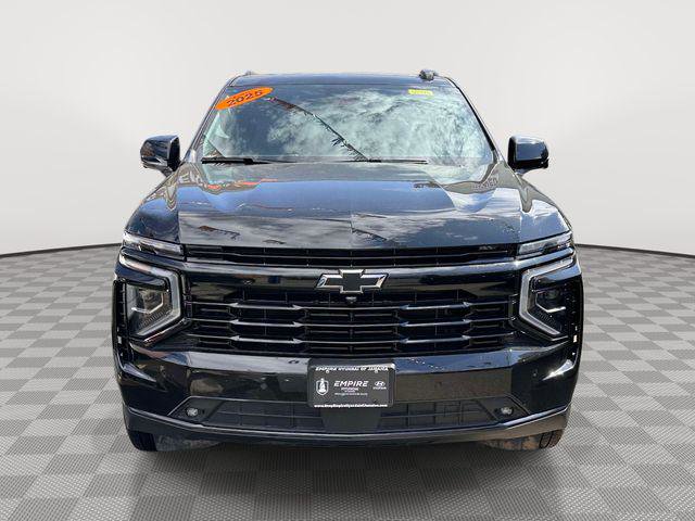 Used 2025 Chevrolet Suburban RST w/ Comfort Package AWD/4WD image 6