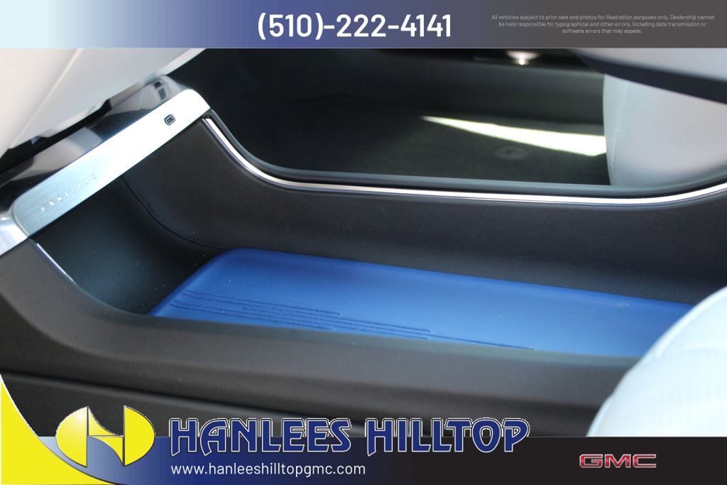 Used 2024 Cadillac Lyriq Luxury AWD/4WD image 14