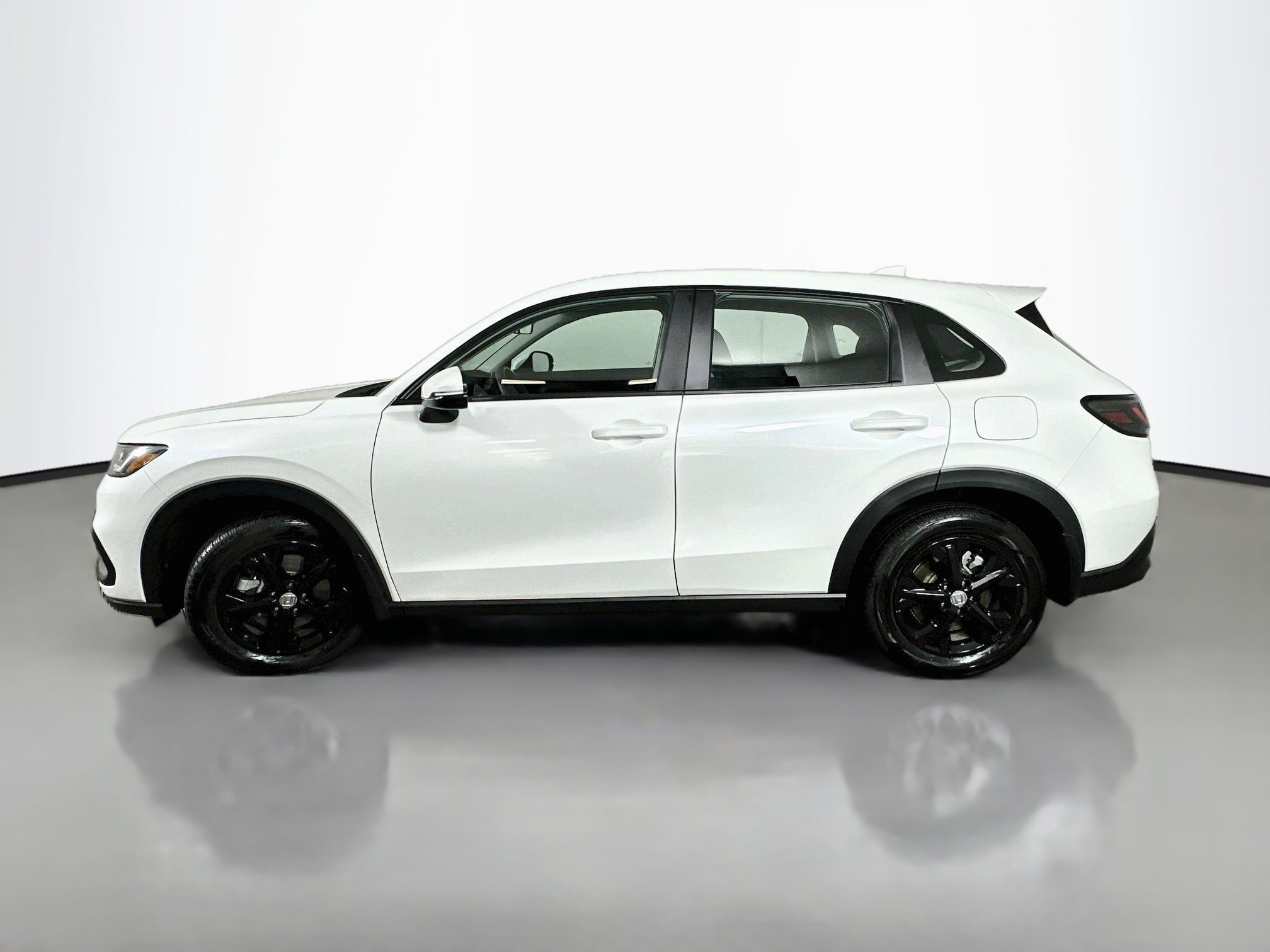 Used 2024 Honda HR-V LX image 4