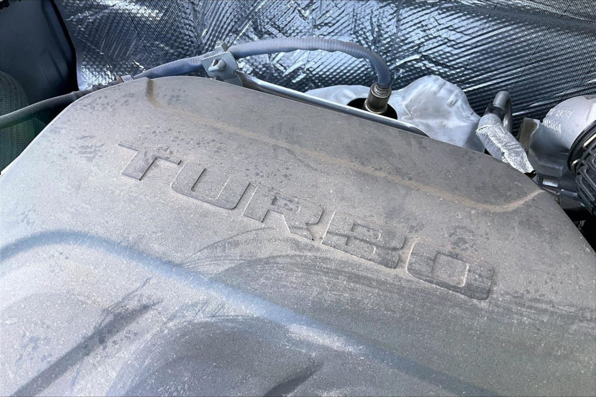 Used 2025 Chevrolet Trax LS FWD image 33