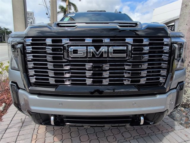 New 2026 GMC Sierra 2500 Denali Ultimate w/ Max Trailering Package image 3