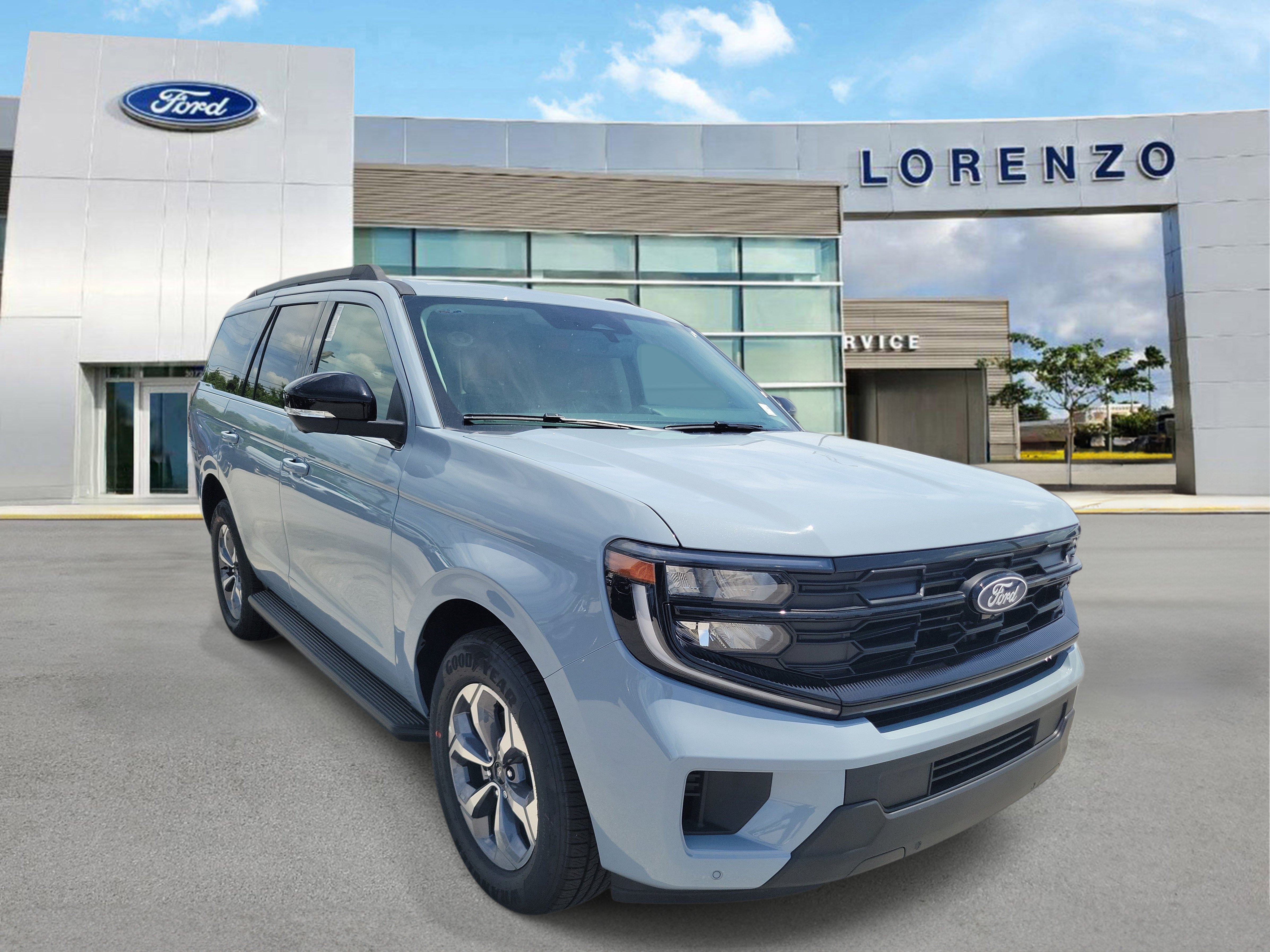 New 2027 Ford Expedition Active RWD image 3