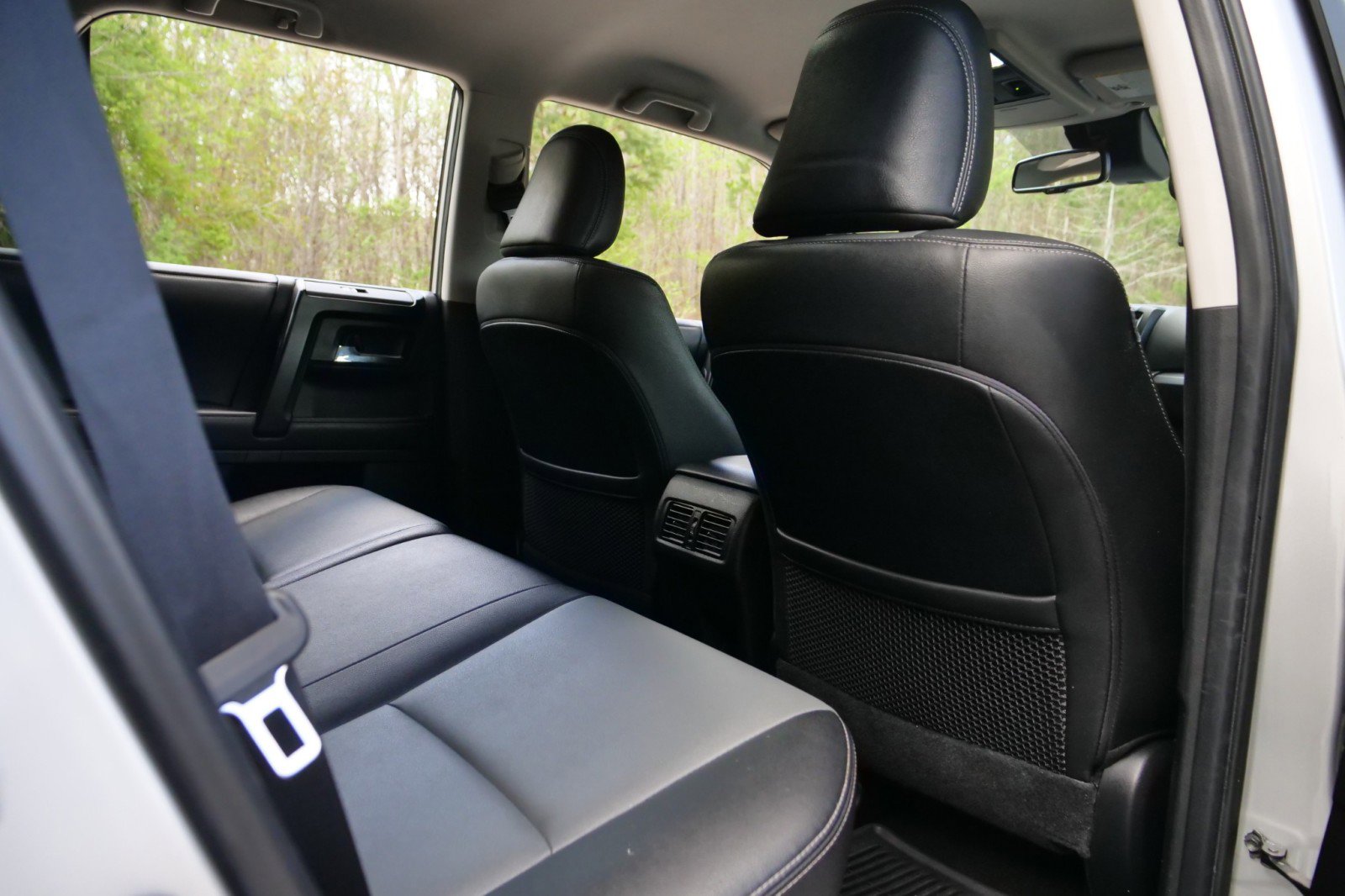 Used 2020 Toyota 4Runner SR5 Premium AWD/4WD image 32