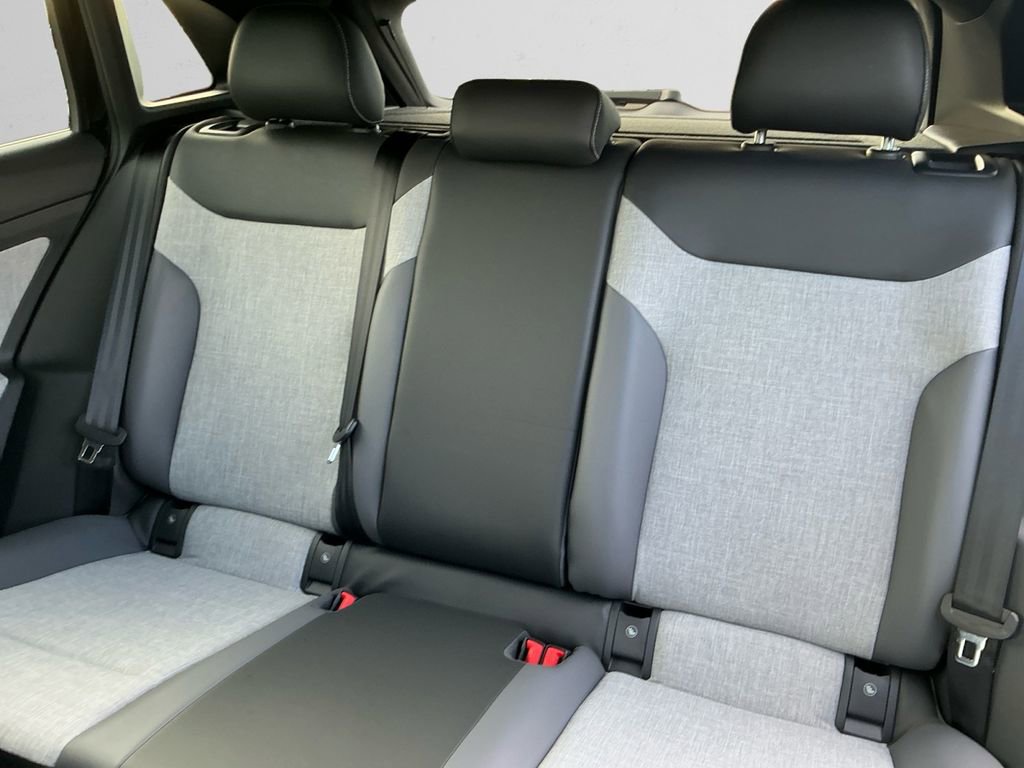 New 2026 Volkswagen ID.4 Pro image 13