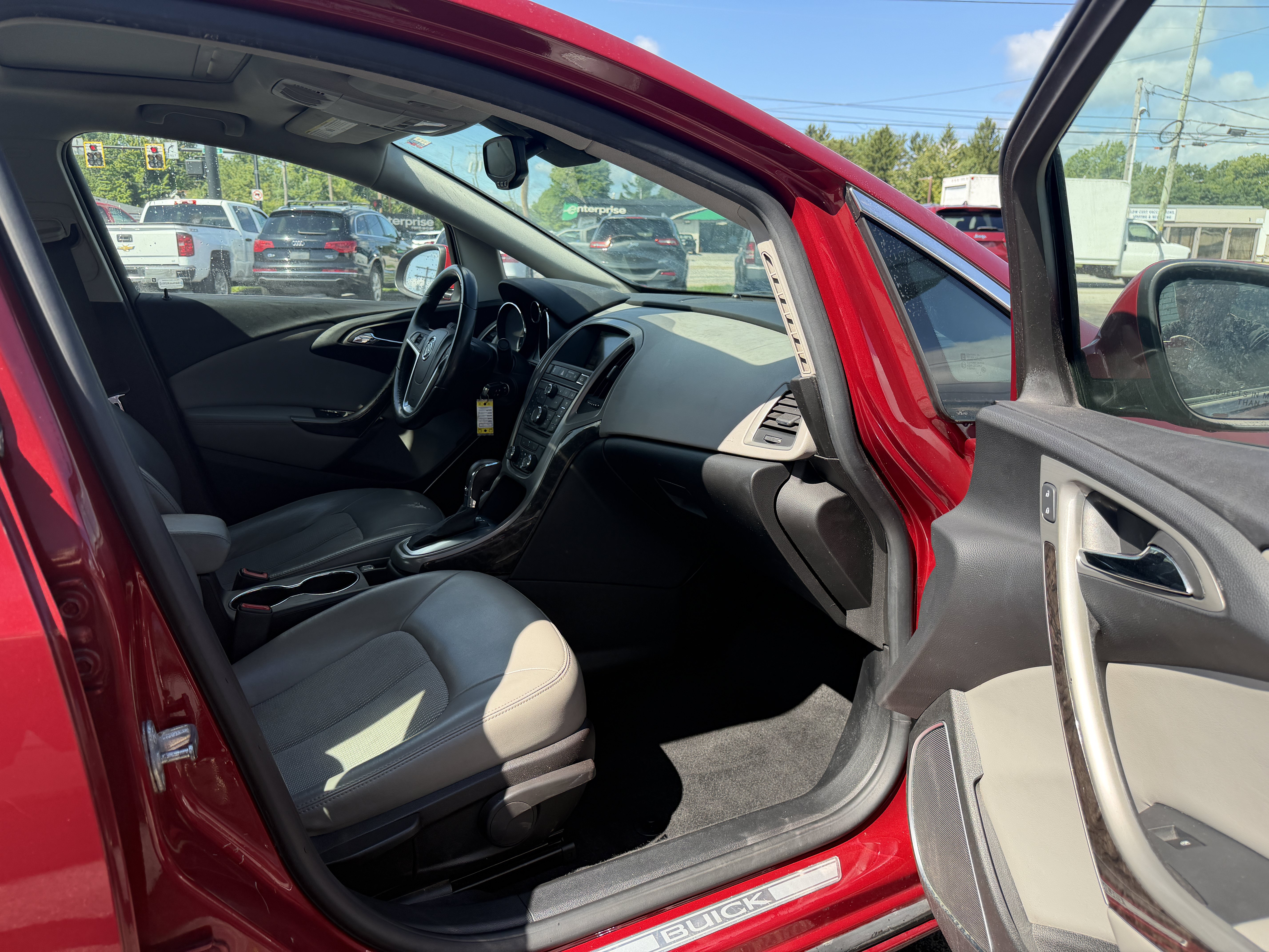 Used 2013 Buick Verano Convenience FWD image 10