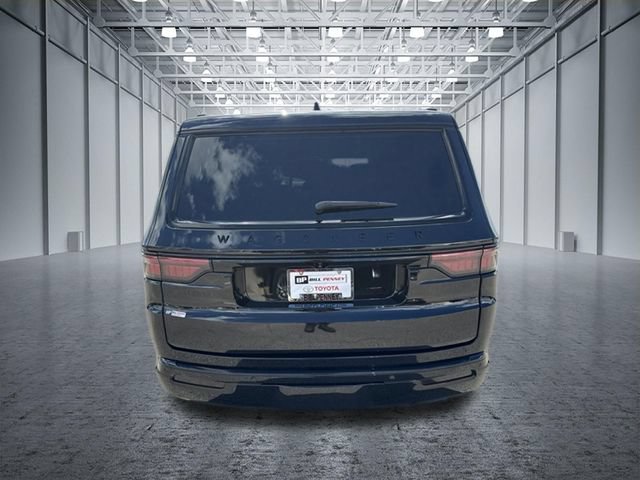 Used 2024 Jeep Wagoneer Series II AWD/4WD image 4