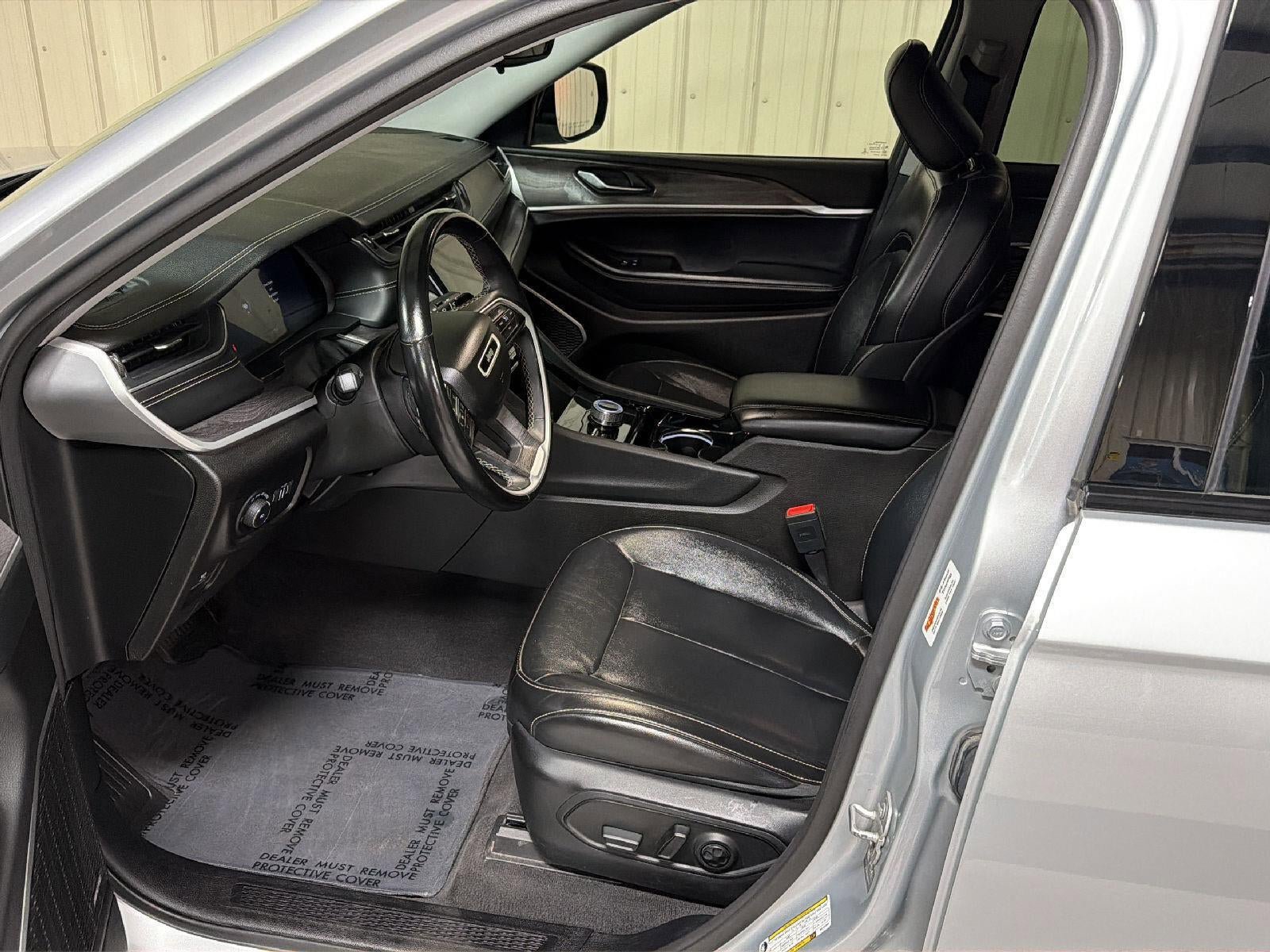 Used 2021 Jeep Grand Cherokee L Limited image 15