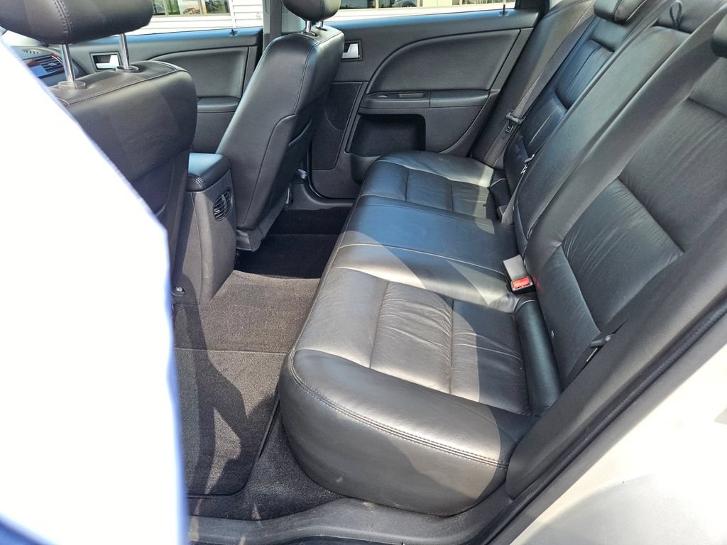 Used 2007 Ford Five Hundred Limited FWD image 16