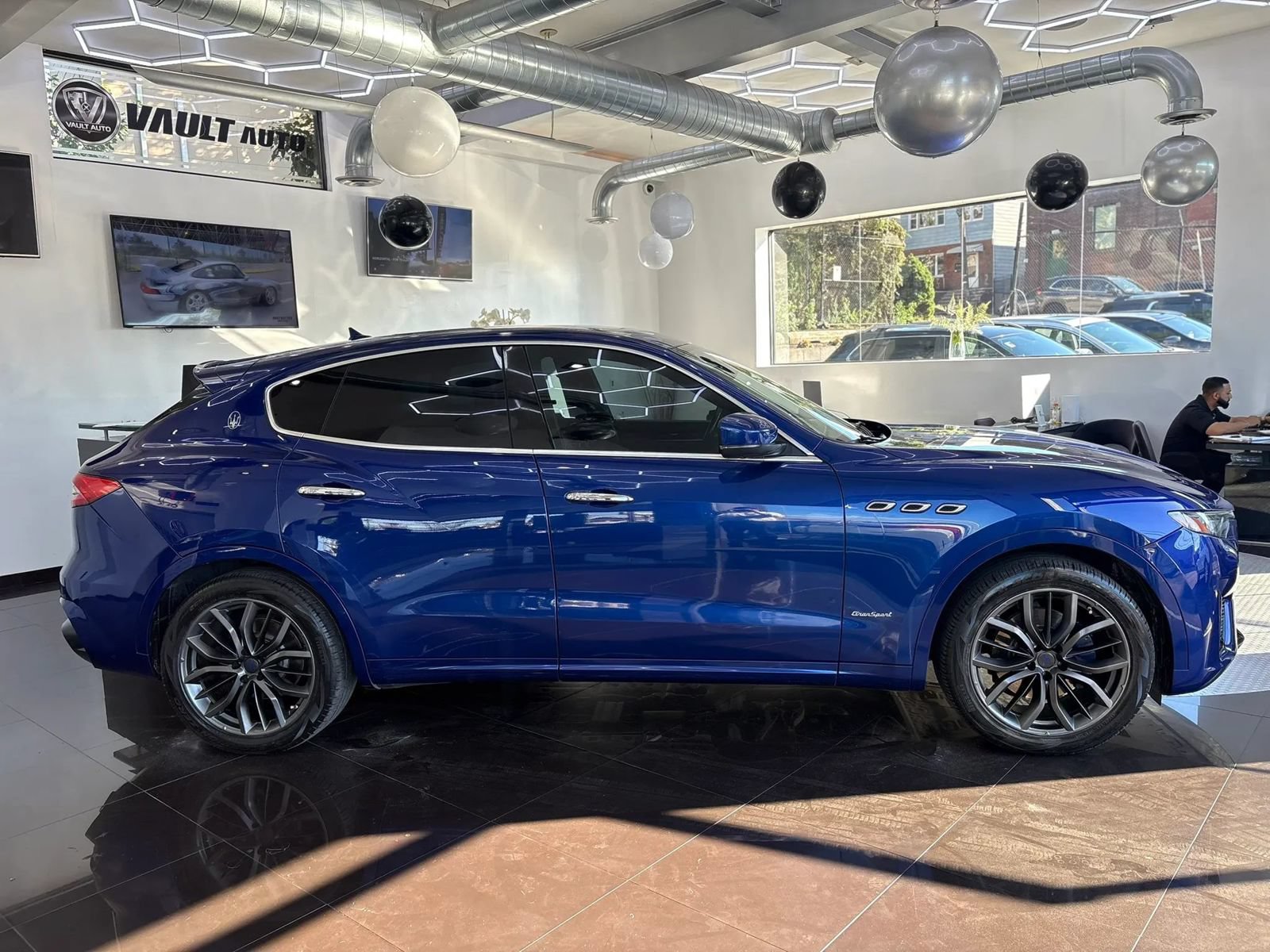 Used 2019 Maserati Levante GranSport AWD/4WD image 3