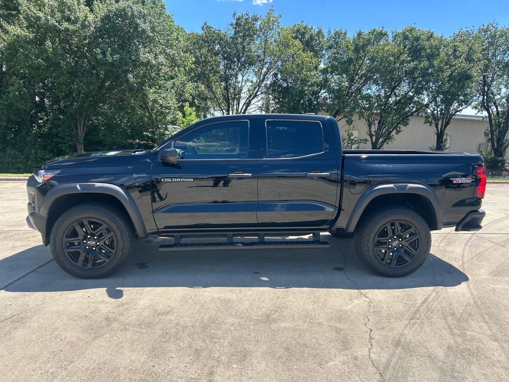 Used 2023 Chevrolet Colorado Trail Boss AWD/4WD image 2