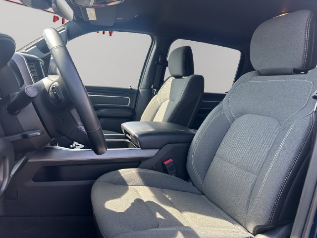 Used 2022 RAM 1500 Big Horn AWD/4WD image 35