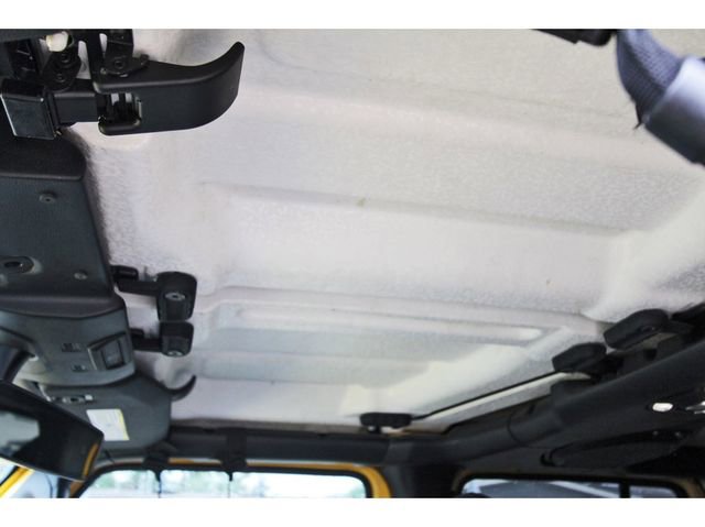 Used 2019 Jeep Wrangler Unlimited Sahara w/ Uconnect 4C Nav & Sound Group AWD/4WD image 27