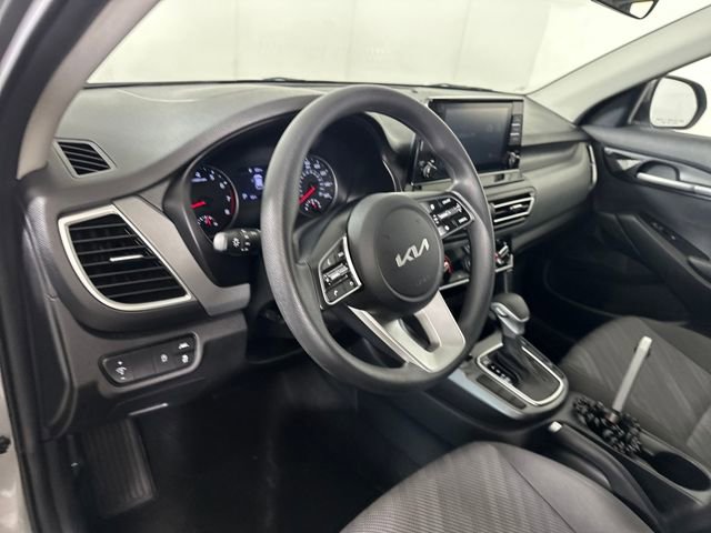 Used 2023 Kia Seltos LX image 13